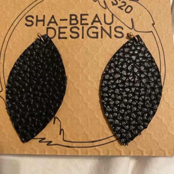 New leather earrings set of 4 - Picture 2 of 6